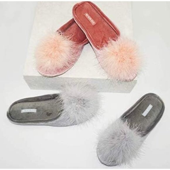 Women  Elegant And Cozy Velvet Memory Foam House Slipper With Non Slip Sole - Picture 2 of 6